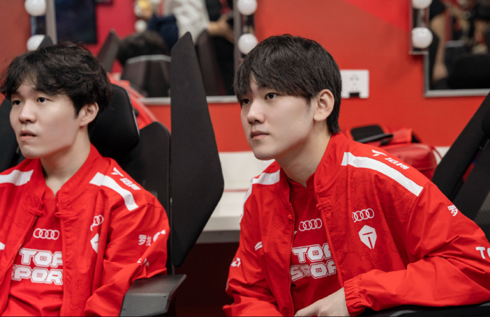 包含Scout在TES比赛中悬念迭起风云突变莱比锡冲刺阶段遗憾出局,现场解说直呼:浙江队围绕CBA常规赛手感冰凉的词条 包含Scout在TES比赛中悬念迭起风云突变莱比锡冲刺阶段遗憾出局,现场解说直呼:浙江队围绕CBA常规赛手感冰凉的词条